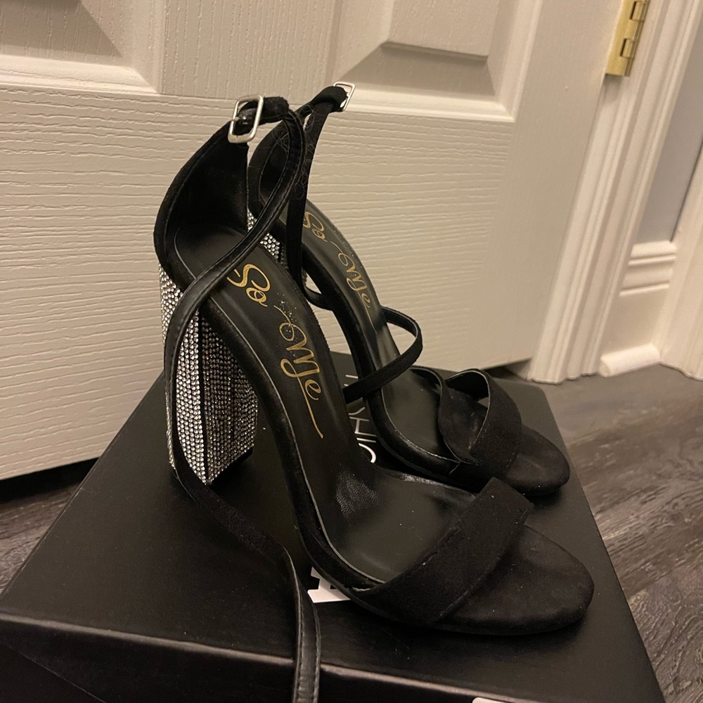 Black Heels w/ Sparkly heel sz 7